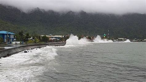 Waspada Gelombang Tinggi Hingga Meter Dan Angin Kencang Di Perairan Ntb