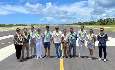 inauguration de la piste renovee de laerodrome de rangiroa la