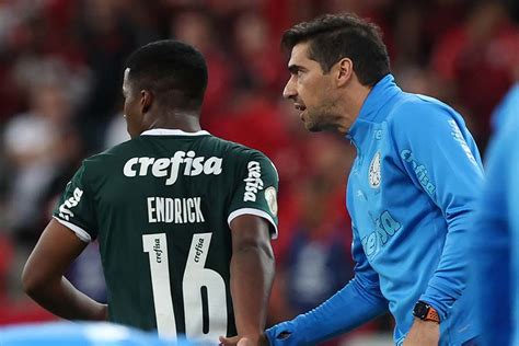 Abel Ferreira não se cala e revela como Endrick se tornou imparável