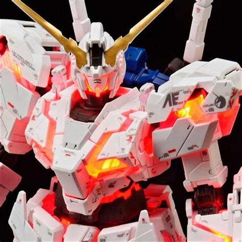 価格 Com Ledユニットが発光する「ユニコーンガンダム」ガンプラ、オンライン販売が開始