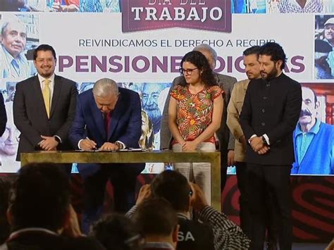 Diario Del Yaqui AMLO Firma Decreto Para Crear El Fondo De Pensiones