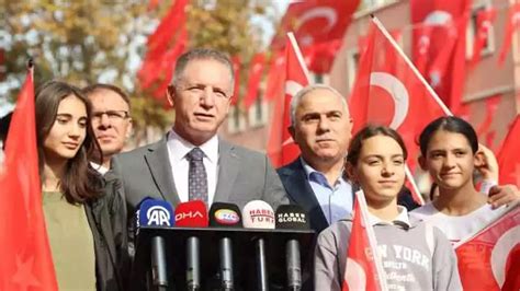 İstanbul Valisi Davut Gül den Cumhuriyet Bayramı mesajı Bir asır önce