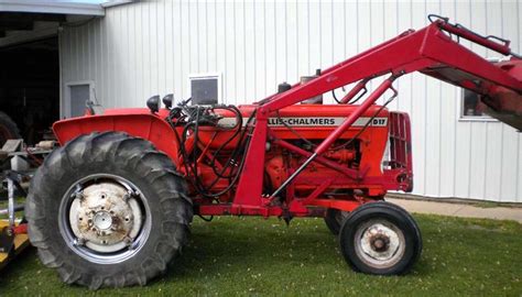 AC Allis Chalmers D17 Series IV tractor for sale