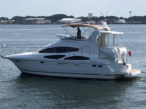 Used Cruisers Yachts Motoryacht Hampton Boat Trader