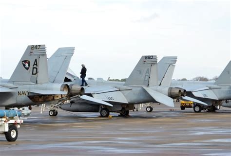 Air force eyes resale value of Super Hornets even before deal is done ...