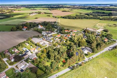 Til Salg Munkholmvej A Kirke S By