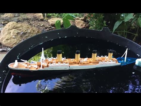 Titanic Submersible Model Demo Titanic Sinking Model Off