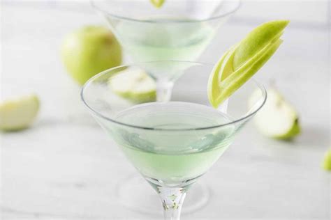 Green Apple Martini | A Lush Life Manual