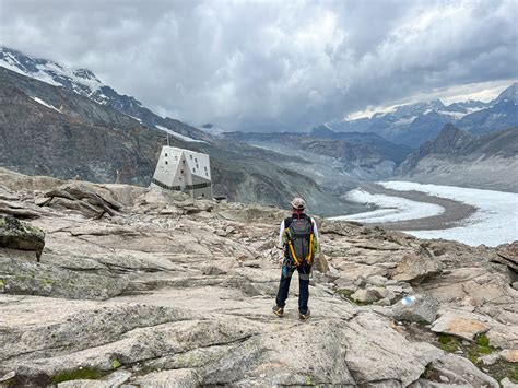 Alpine 2 Tages Wanderung zur Monte Rosa Hütte Wallis