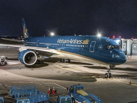 Vietnam Airlines A350 900 At Ton Son Nhat International Airport Rairbus