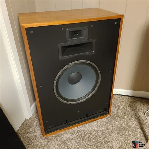 Walnut Klipsch Cornwall III With Sequential Serial S And Shipping