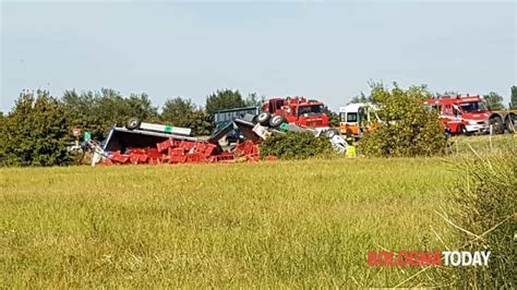 Incidente Sulla A Un Morto Km Di Coda Tra Altedo E Arcoveggio