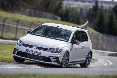 Vw Golf Gti Clubsport S Bate Recorde Em Nü Quatro Rodas