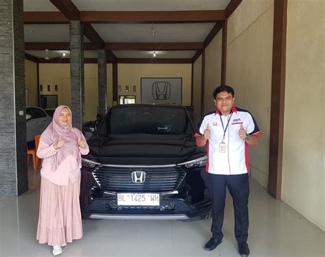 Mobil Honda HRV SE 2023 Baru Promo Spesial Gratis Service Di Bireuen