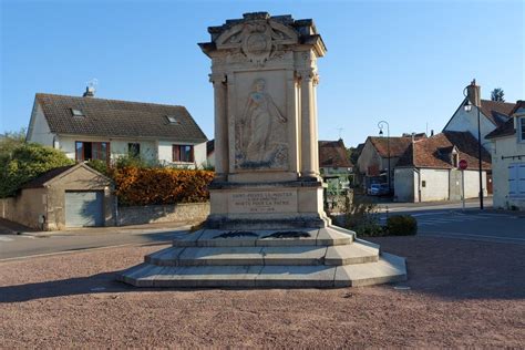 Oorlogsmonument Saint Pierre Le Mo Tier Saint Pierre Le Mo Tier