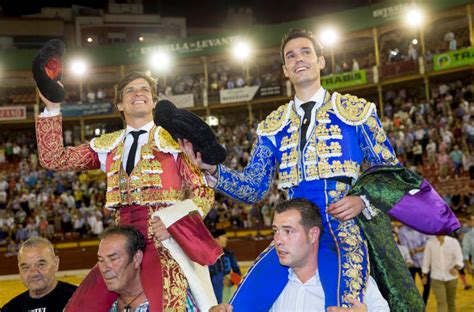 La Panorámica Noticias Antonio Puerta conquista al mundo del toreo en