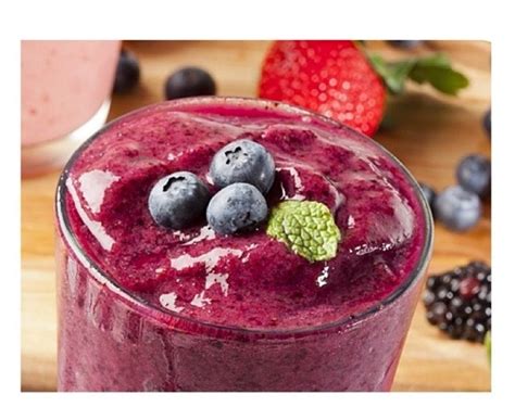 Wild Berry Smoothie | Trusper