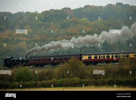 A Steam Locomotive On The Severn Valley Railway In Bewdley Hi Res Stock