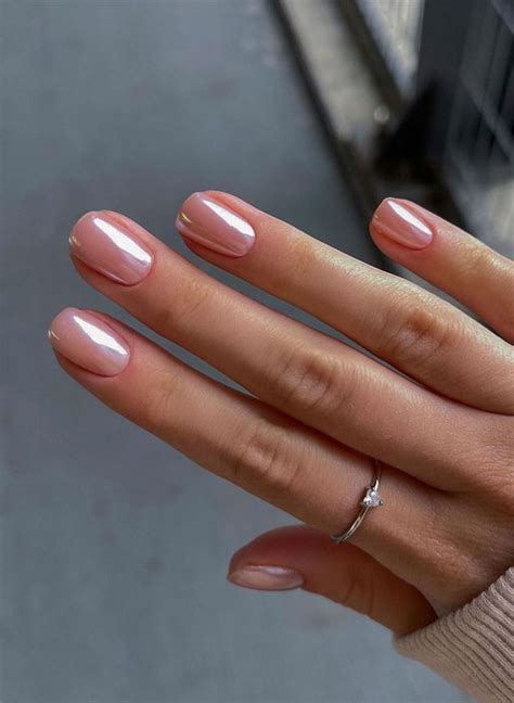 25 Beautiful Neutral Nails To Welcome 2023 Silver Pink Chrome Short Nails