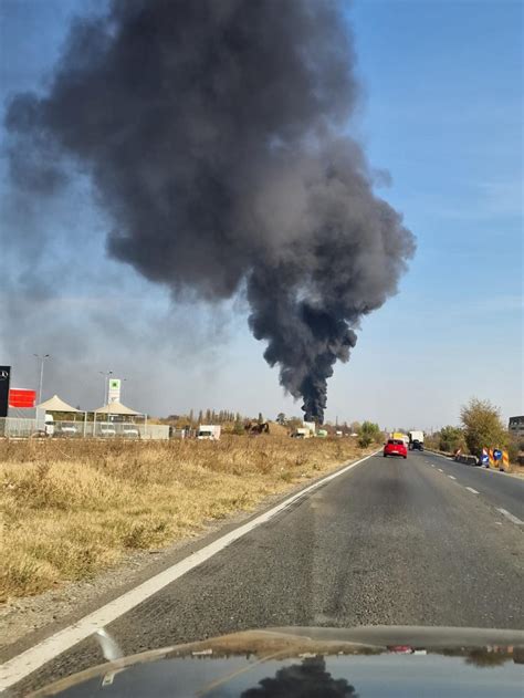 Incendiu Puternic La Un Centru Remat Din Chitila L Ng Bucure Ti A