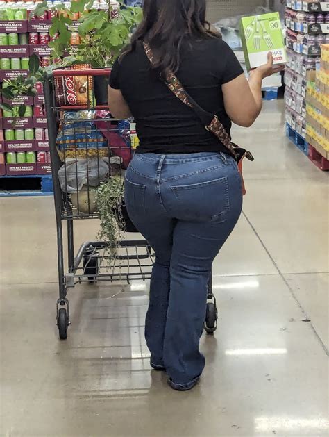 Cute Phat Ass Milf In Jeans Tight Jeans Forum