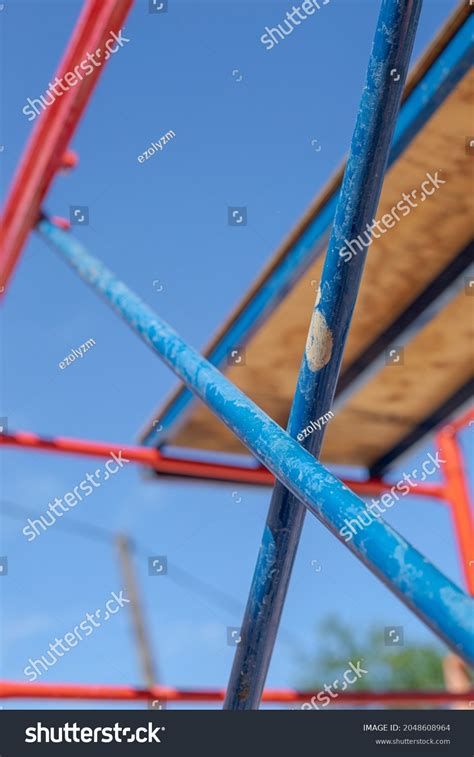 Movable Scaffolding Steel Small Building Construction Stock Photo 2048608964 | Shutterstock