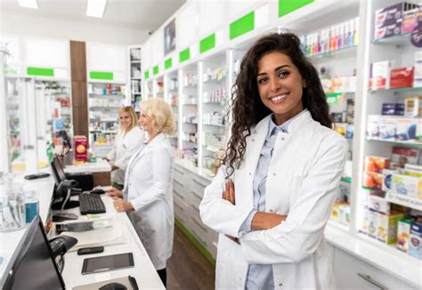 Pr Parateur En Pharmacie Formation Et Salaire Aufutur