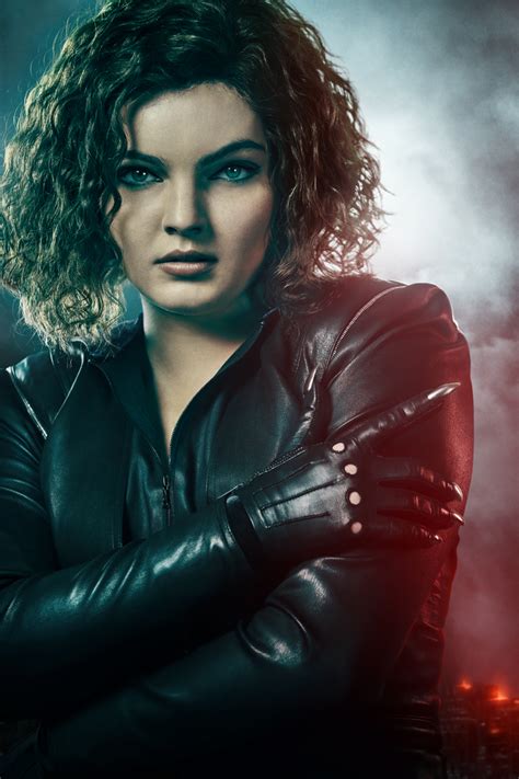 Gotham Camren Bicondova On Becoming Catwoman In Season 5 Exclusive Interview Assignment X