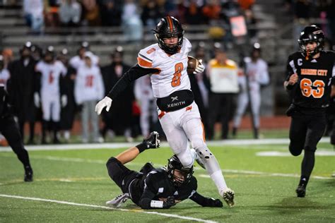 With a snow-covered field, Almont football heads to Total Sports Park