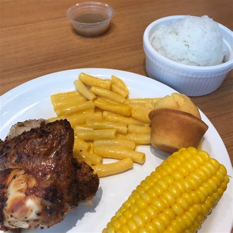 KENNY ROGERS ROASTERS Quezon City Ground Floor SM City Novaliches