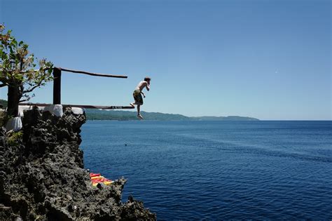 Je Tunnel Ariel S Point Cliff Diving Paradise In Boracay Philippines