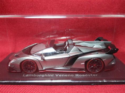 Scale Lamborghini Veneno Roadster Grey Red Line Kyosho New Unused