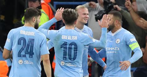 Grosse Tuile Pour Manchester City