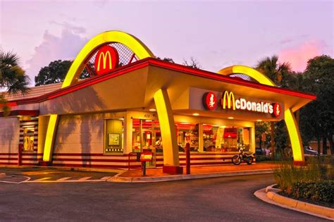 Bizarre theory claims McDonald’s iconic arches has secret hidden sexual ...