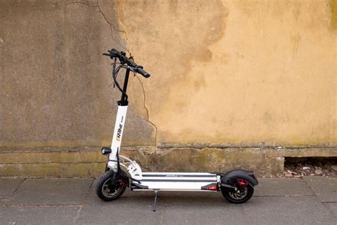 Best Long Range Electric Scooters (20-80 Miles) - August 2021