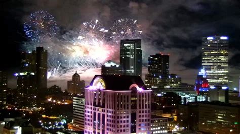 Milwaukee fireworks; company readies lakefront display | FOX6 Milwaukee