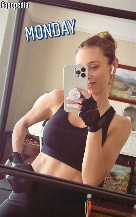 Una Healy Nude Leaks Photo Fapopedia