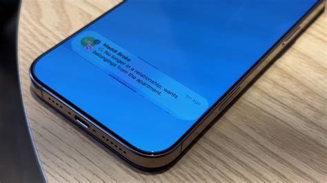 ‘No longer in a relationship; wants belongings from the apartment