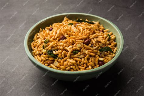 Premium Photo Puffed Rice Chivda Is A Savory And Spicy Bhel Item Made