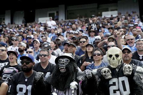 Raiders Offense Sputters In Loss To Chargers