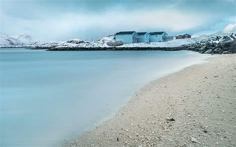 Beach In Winter In Sommaroy Norway Stock Photo - Download Image Now ...