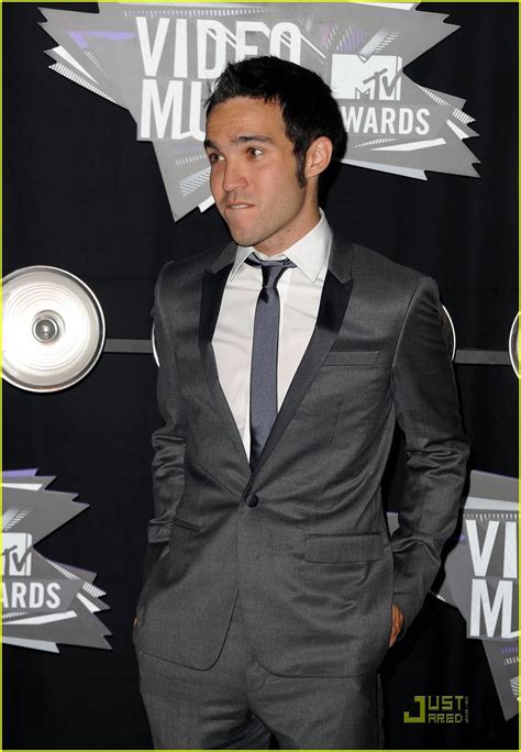 Pete Wentz Gabe Saporta Mtv Vmas Red Carpet Photo