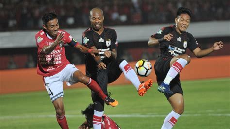 Hasil Persipura Vs Bali United Boaz Jadi Pahlawan Mutiara Hitam