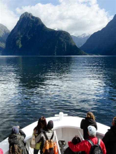 New Zealand Vacation Guide - Groups Are A Trip