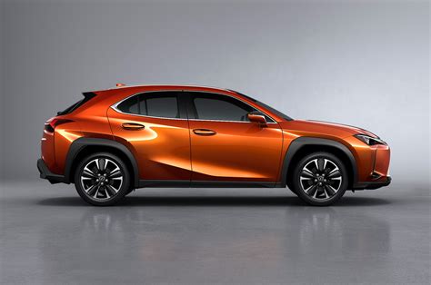 2019 Lexus UX Brings The Spindle To The Subcompact Crossover World