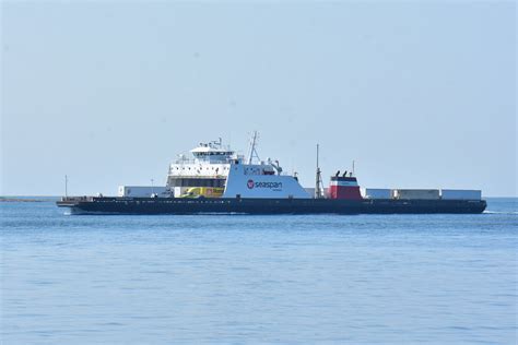 Seaspan Reliant Salish Sea British Columbia David Wong Flickr