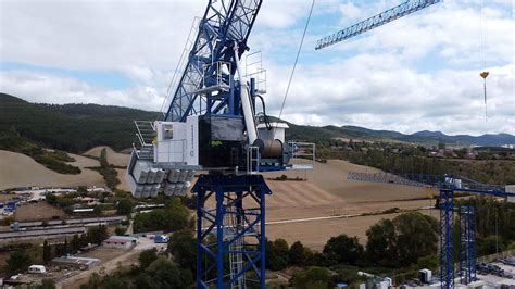 Comansa Presents Lch300 Its First Hydraulic Luffing Jib Crane Comansa