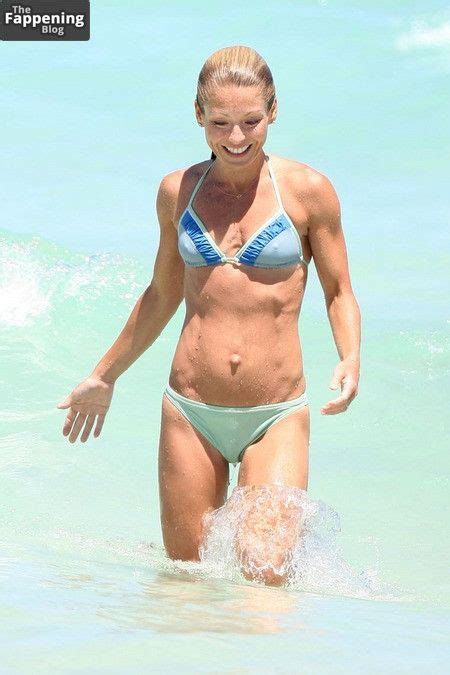 Kelly Ripa Nude Celebs The Fappening Forum