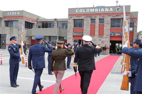 General Laura J Richardson Comandante Del Comando Sur De Ee Uu