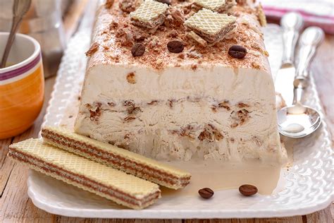 Semifreddo Al Caffe Con Wafer Alla Nocciola Dolce Veloce Senza Cottura